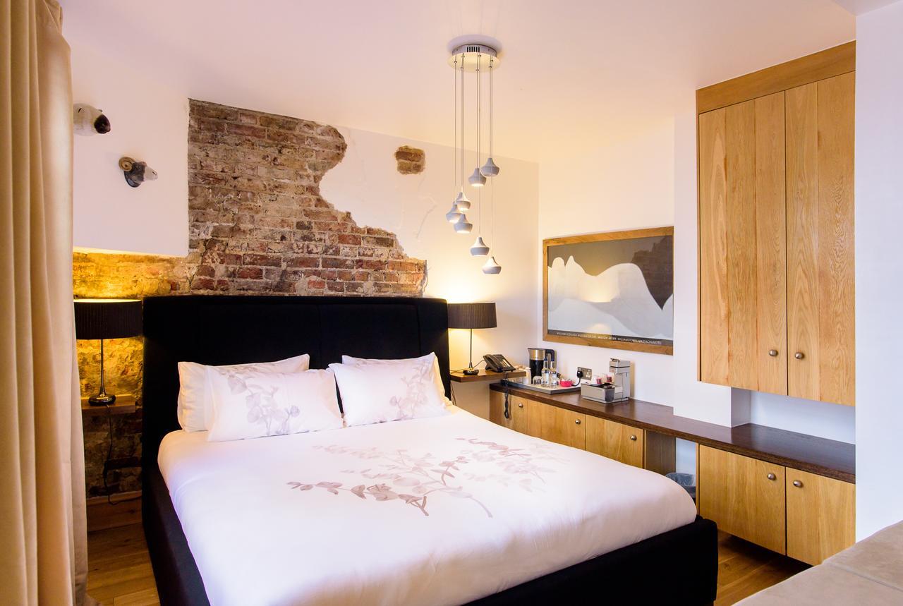 Hotel Una 4*